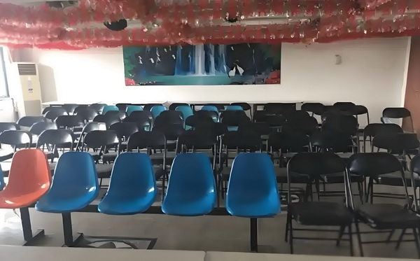 明星梦可以有，但不能是因为不想上学